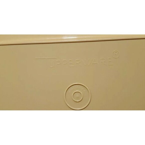 VINT. TUPPERWARE DEVILED EGG KEEPER CARRIER TRAY YELLOW HARVEST GOLD # 723 4 PC - Picture 6 of 10